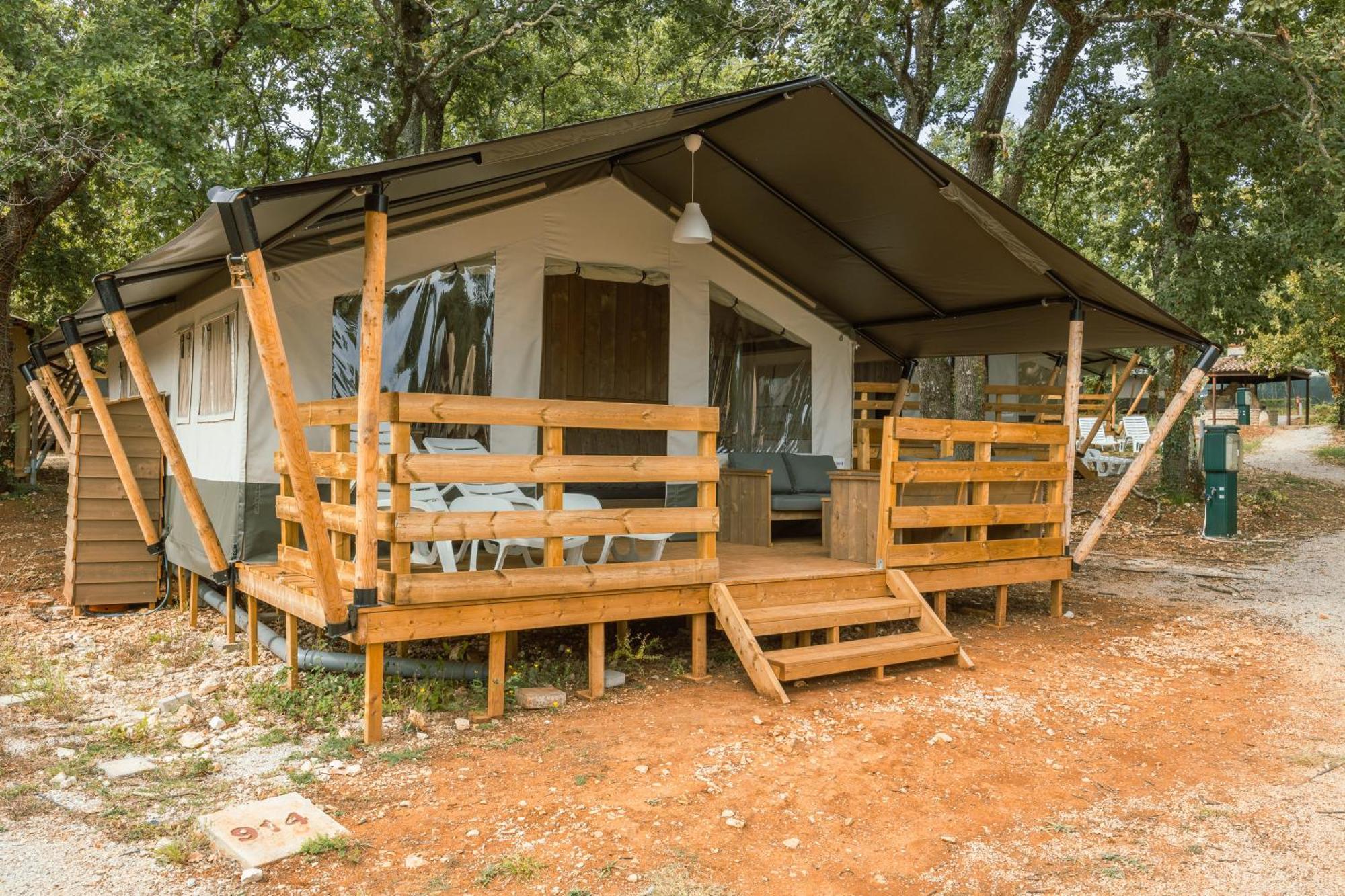 Easyatent Camping Valkanela Orsera Esterno foto