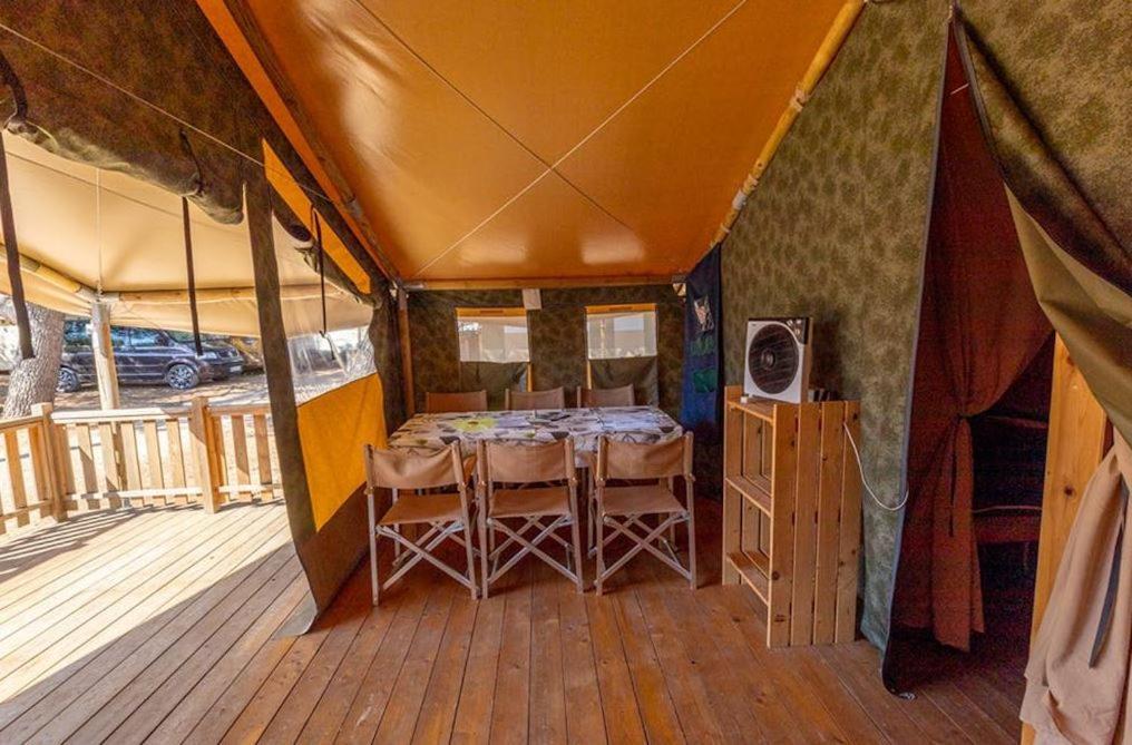 Easyatent Camping Valkanela Orsera Camera foto